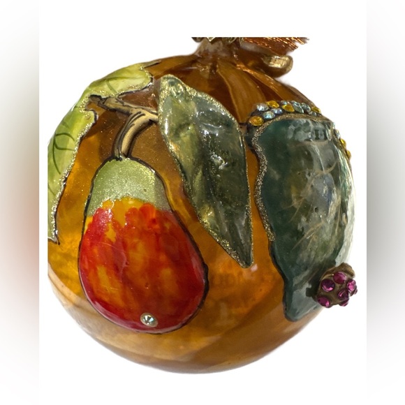 Jay Strongwater Christmas Ornament Ball Flowers Leaves Fruit Swarovski 
NEW
5072 - Picture 2 of 6